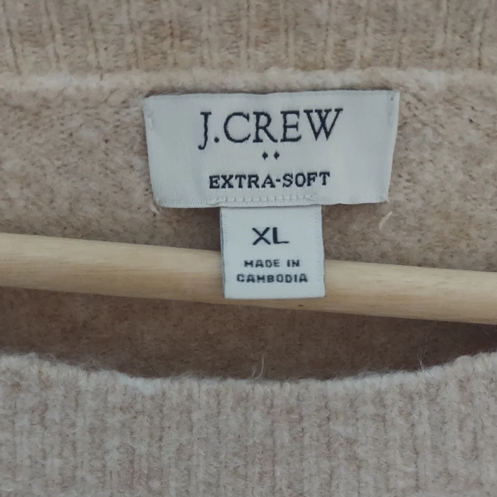 J. Crew Soft Beige Crew Neck Sweater Size XL